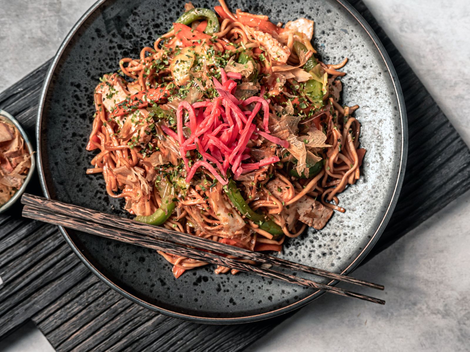 REIKO'S SHOYU YAKISOBA
