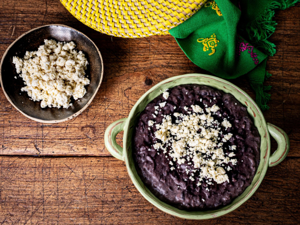 FRIJOLES REFRITOS